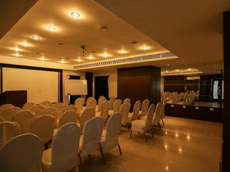 Oyo Townhouse 026 T Nagar Hotel Chennai Exterior photo