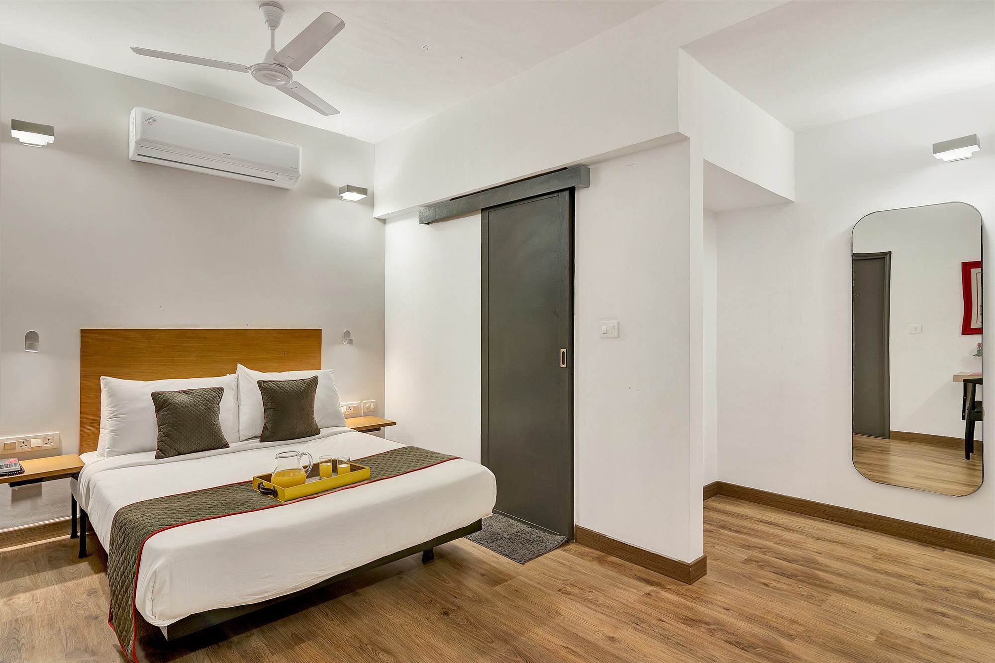 Oyo Townhouse 026 T Nagar Hotel Chennai Exterior photo